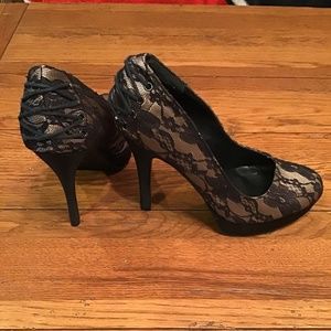 💚3/$25 Call it Spring 7 black lace 5” heels black crisscross lace up accent